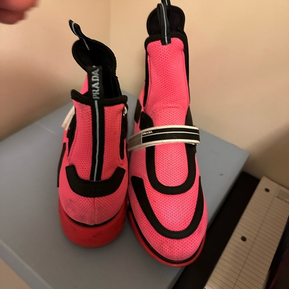 Used Prada boots - Picture 2 of 4